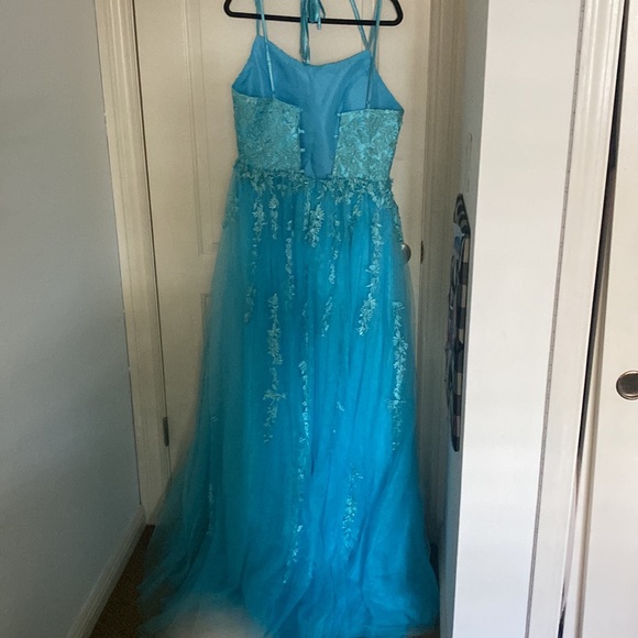Aqua Prom Dress. Never worn. From Amazon. Brand: DRESS - Picture 3 of 9